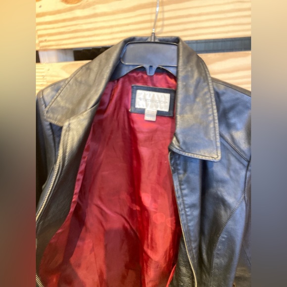 Vintage Genuine Black Leather Jacket - Picture 5 of 8